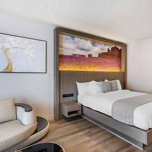The Valor, Ascend Hotel Collection